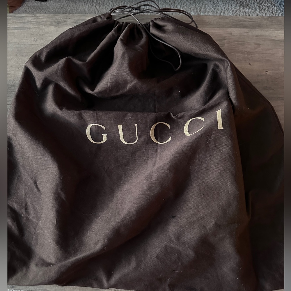 100% authentic Huge Gucci chocolate Brown Luxury Dust Bag 22*22 inches